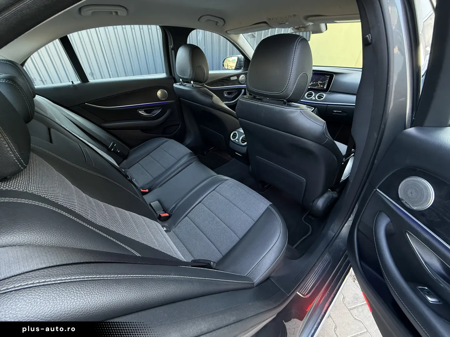 E220d   Aut   194cp   Bord complet digital   Burmester