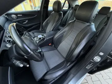 E220d   Aut   194cp   Bord complet digital   Burmester