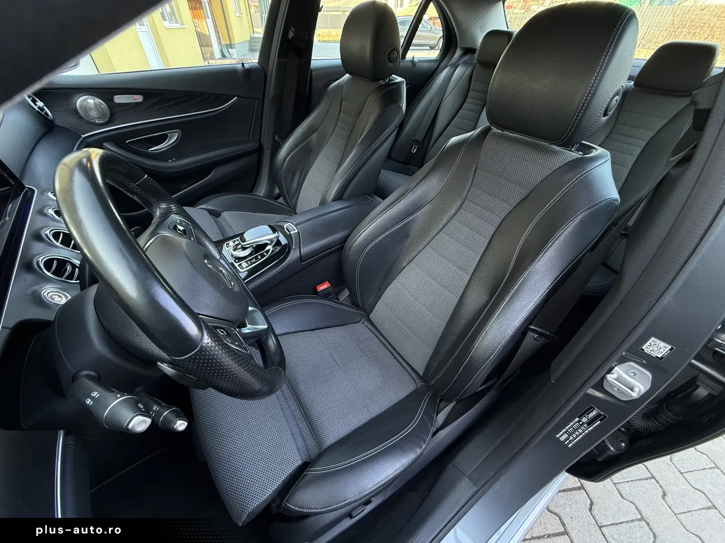 E220d   Aut   194cp   Bord complet digital   Burmester