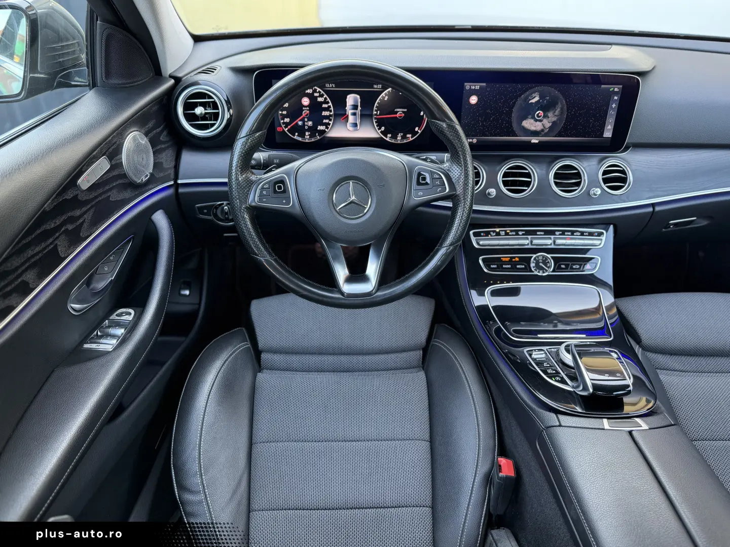 E220d   Aut   194cp   Bord complet digital   Burmester