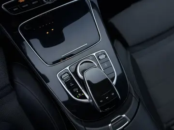 E220d   Aut   194cp   Bord complet digital   Burmester