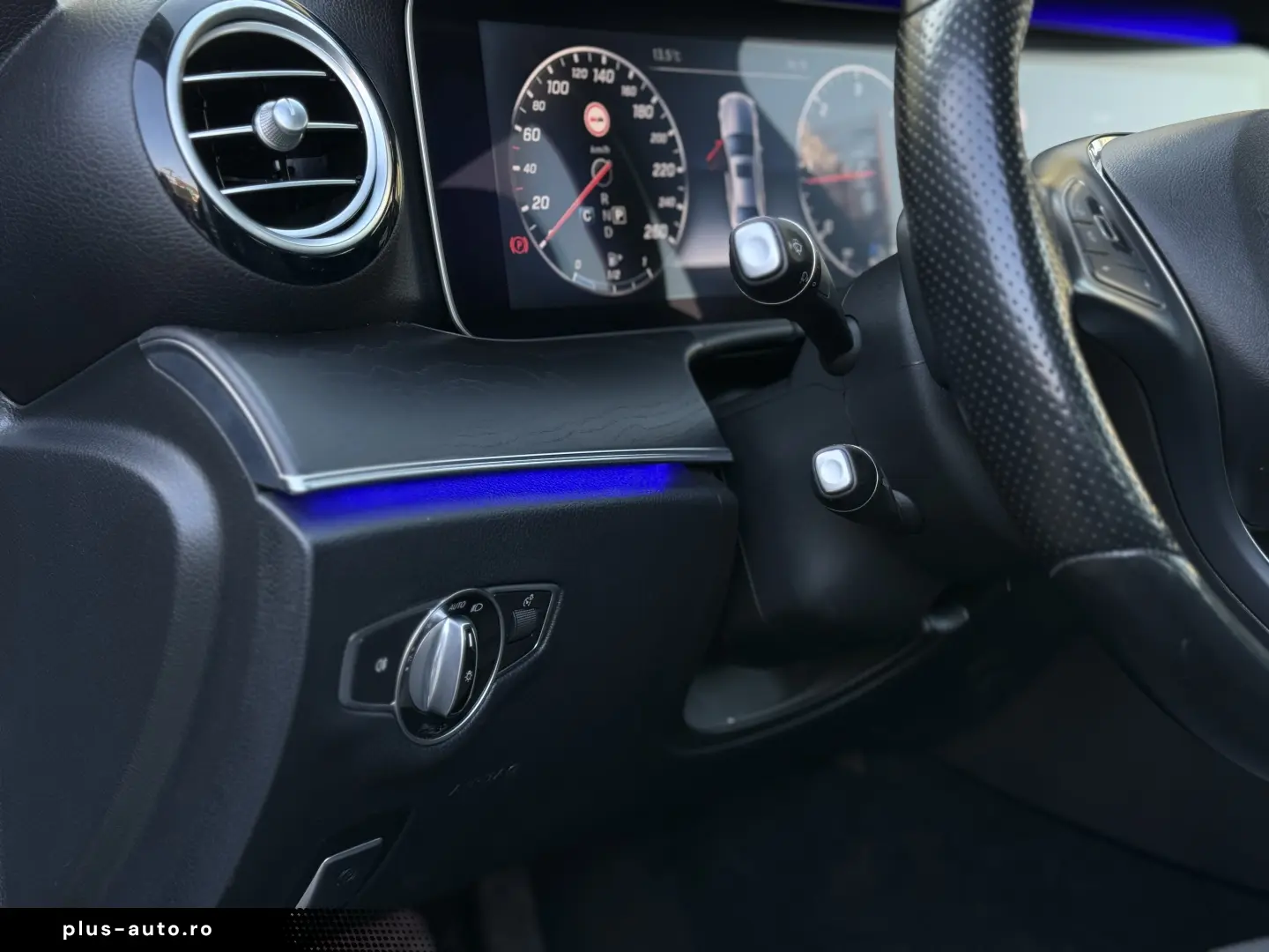 E220d   Aut   194cp   Bord complet digital   Burmester