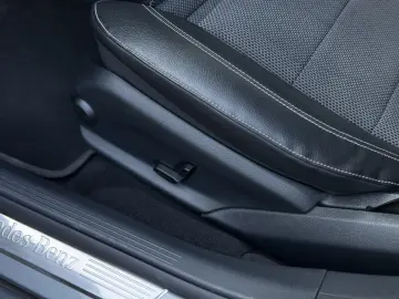 E220d   Aut   194cp   Bord complet digital   Burmester