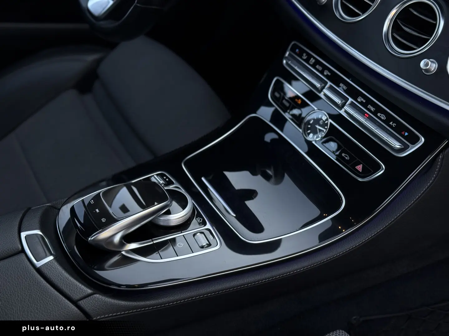 E220d   Aut   194cp   Bord complet digital   Burmester