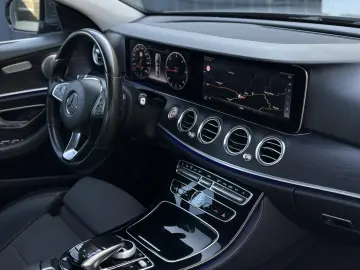 E220d   Aut   194cp   Bord complet digital   Burmester