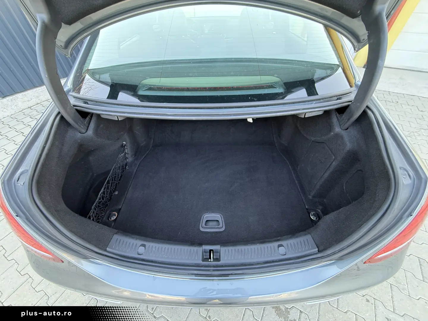 E220d   Aut   194cp   Bord complet digital   Burmester