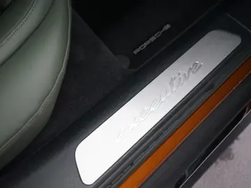 PORSCHE Panamera 4 E-Hybrid Executive New-Modell Long