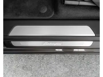 LAMBORGHINI Urus 4.0 V8 Auto. PANO 23 360  B&O HUD CARBON VO