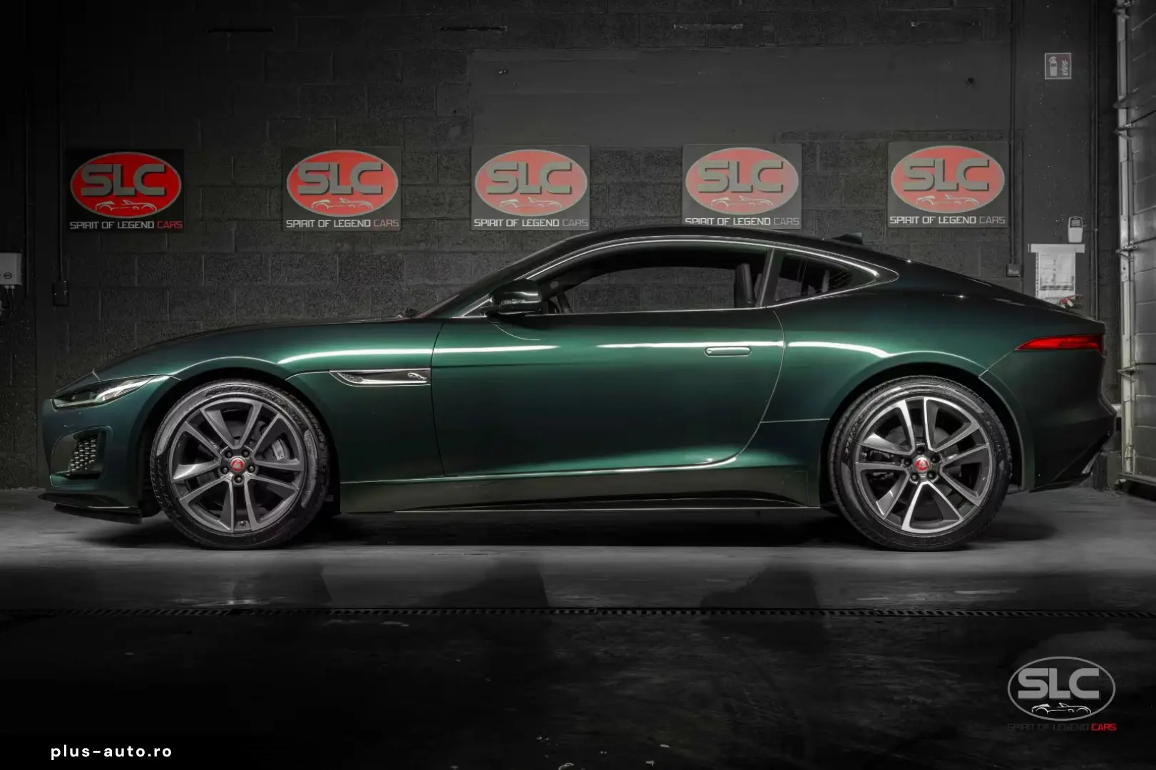 Jaguar F-Type Coupe R-Dynamic Performance Meridian LED
