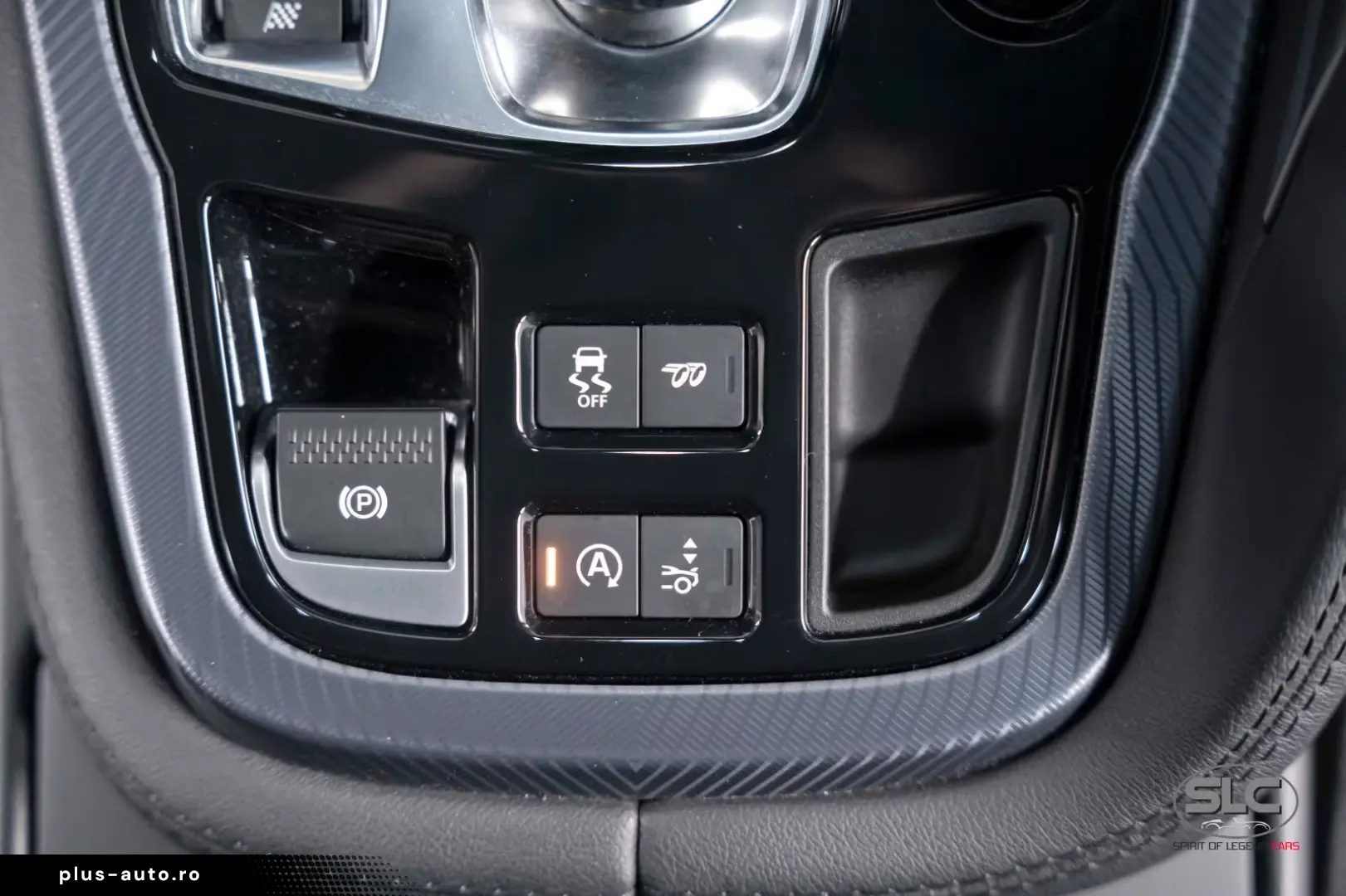 Jaguar F-Type Coupe R-Dynamic Performance Meridian LED