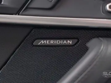 Jaguar F-Type Coupe R-Dynamic Performance Meridian LED