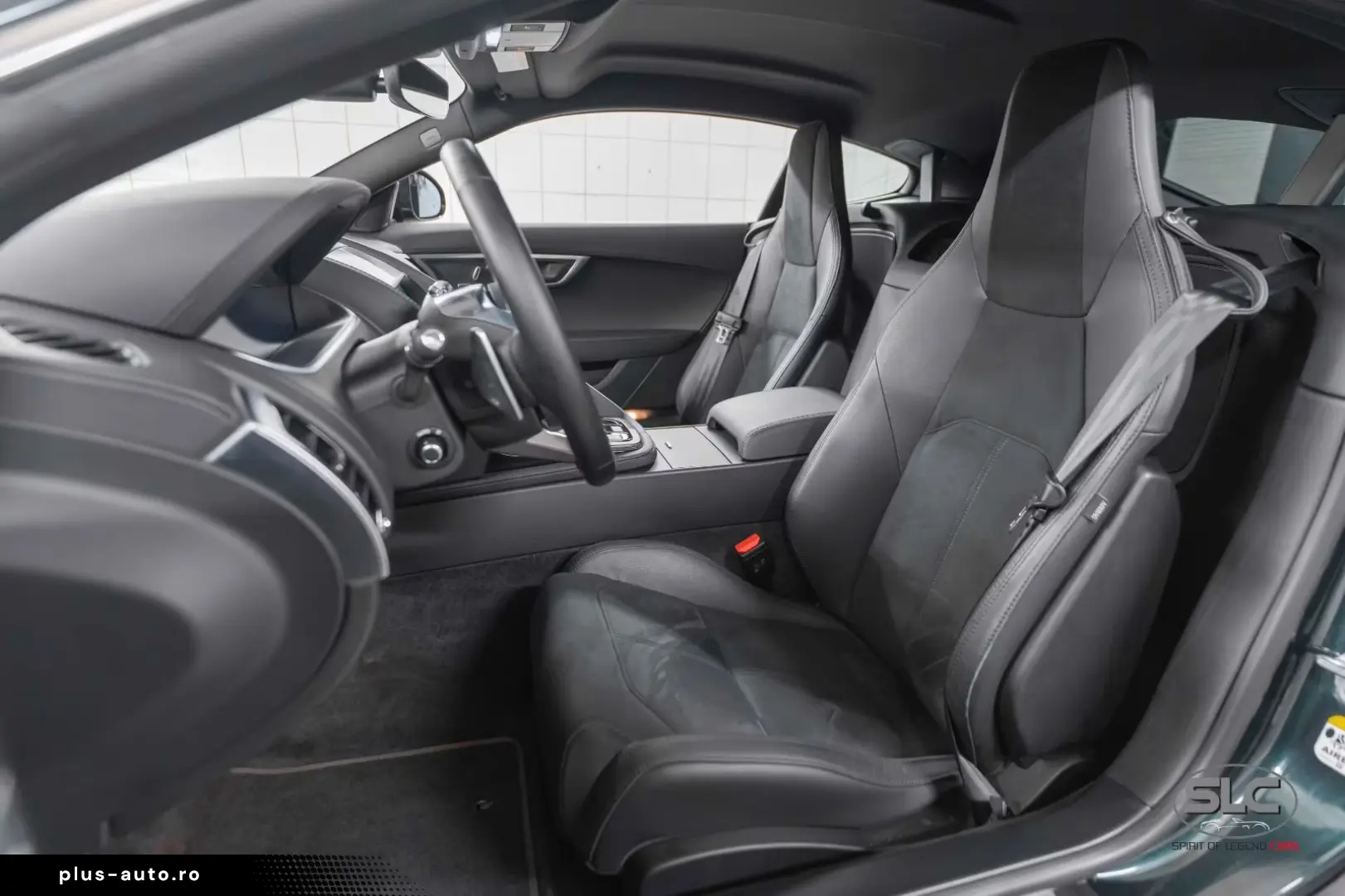 Jaguar F-Type Coupe R-Dynamic Performance Meridian LED