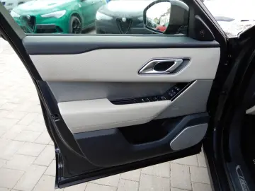 LAND ROVER Range Rover Velar R-Dyn.Hybrid TOP Aust Inz mögl