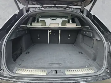 LAND ROVER Range Rover Velar P400e AWD S