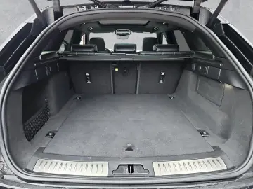 LAND ROVER Range Rover Velar P250 AWD R-Dynamic SE