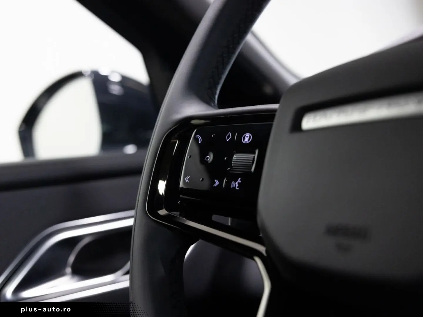 LAND ROVER Range Rover Velar DYNAMIC HSE D300   Pano SD