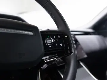 LAND ROVER Range Rover Velar DYNAMIC HSE D300   Pano SD