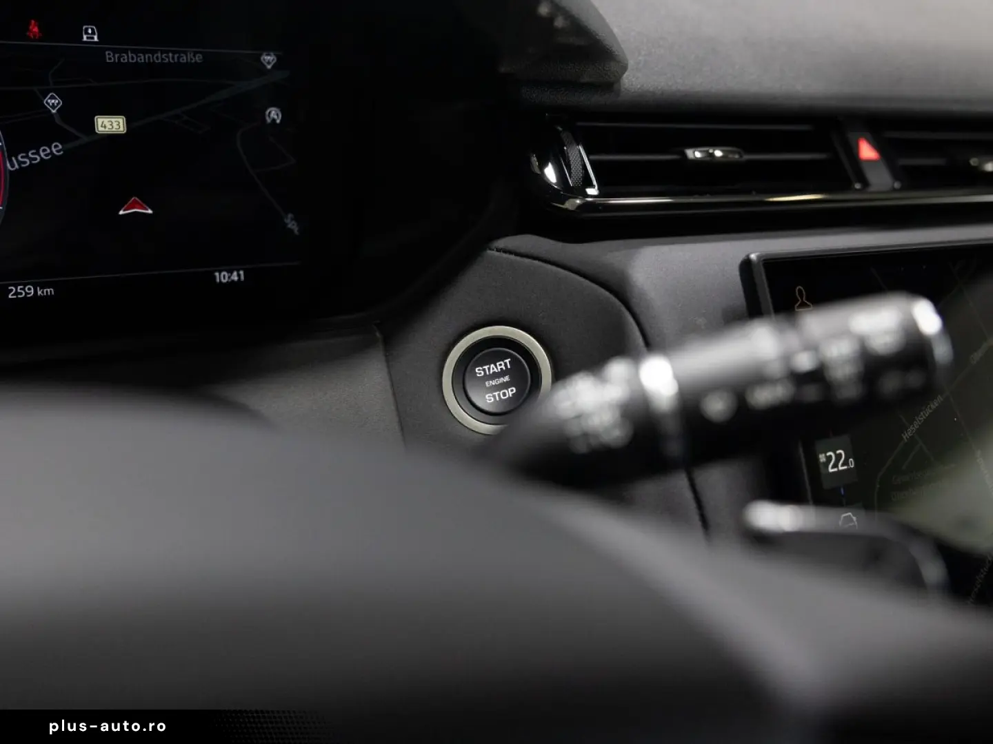 LAND ROVER Range Rover Velar DYNAMIC HSE D300   Pano SD