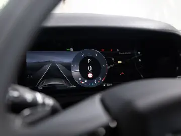 LAND ROVER Range Rover Velar DYNAMIC HSE D300   Pano SD