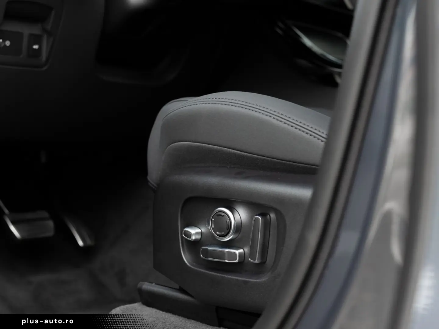 LAND ROVER Range Rover Velar DYNAMIC HSE D300   Pano SD