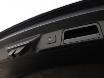 LAND ROVER Range Rover Velar DYNAMIC HSE D300   Pano SD