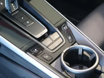 Porsche 992 Carrera GTS Cabrio Matrix 18-Wege 360