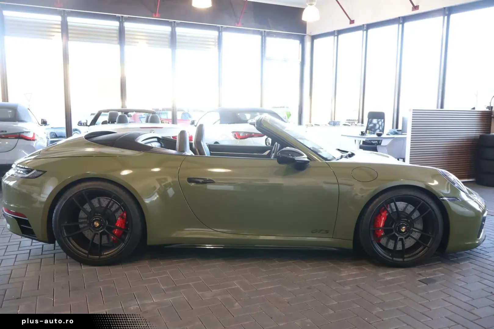 Porsche 992 Carrera GTS Cabrio Matrix 18-Wege 360