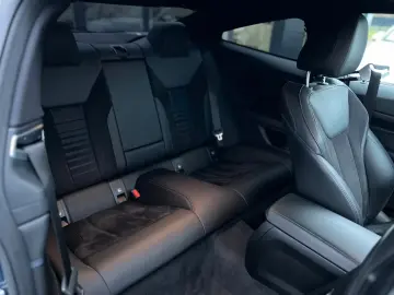 BMW 420 i Coupe M Sport-Paket