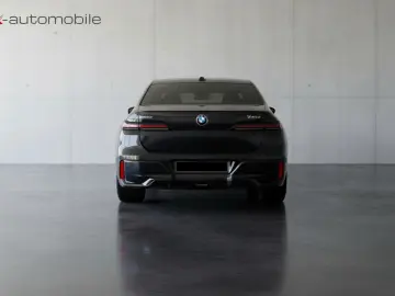 BMW 740 d xDrive M Sport Pro SHZ PANO
