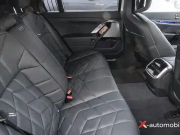 BMW 740 d xDrive M Sport Pro SHZ PANO