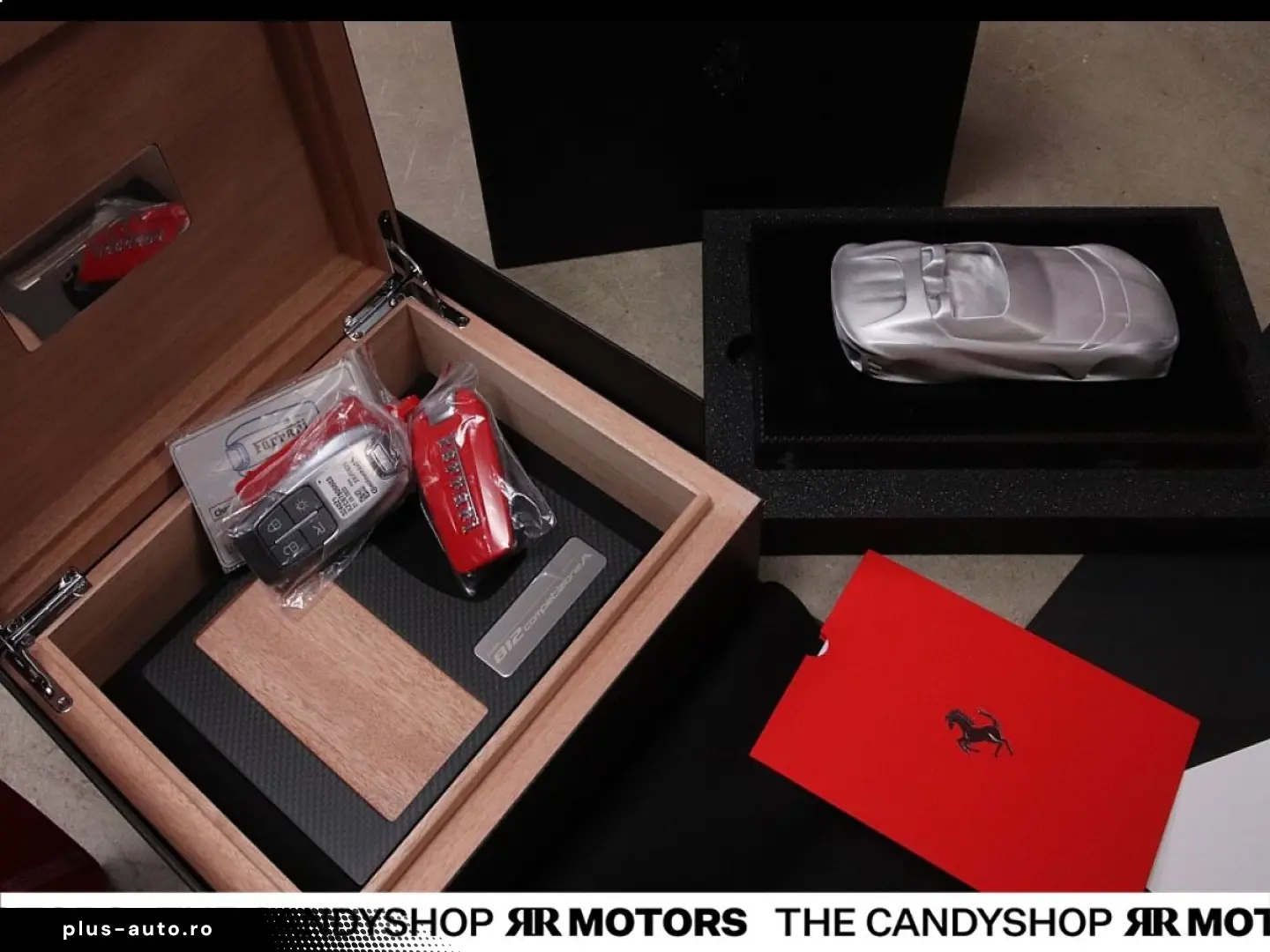 FERRARI 812 Competizione Aperta  1_owner perfect_Spec