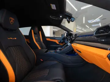 LAMBORGHINI Urus S   Blu Astraeus   B&O