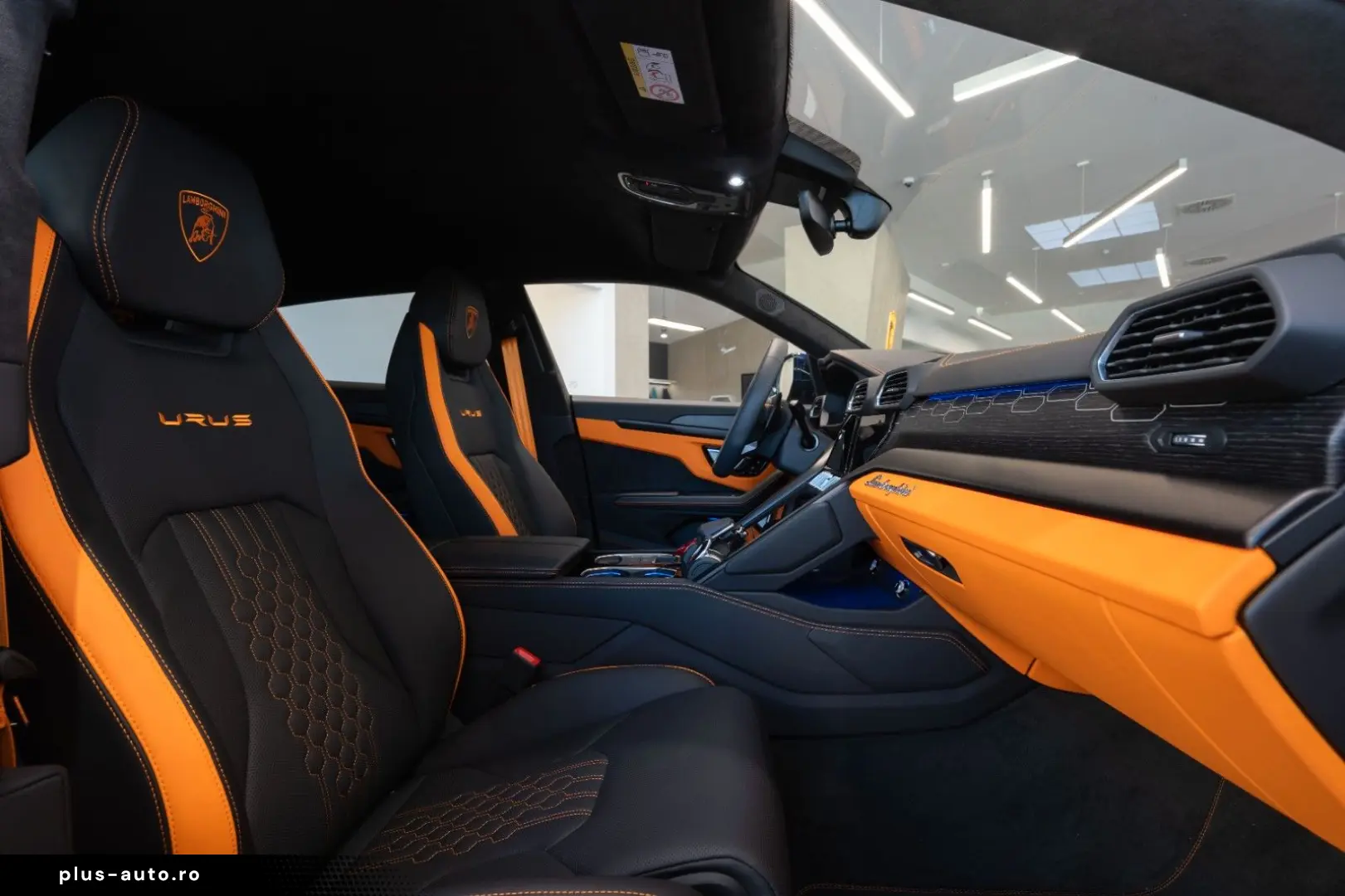 LAMBORGHINI Urus S   Blu Astraeus   B&O