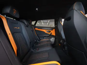 LAMBORGHINI Urus S   Blu Astraeus   B&O