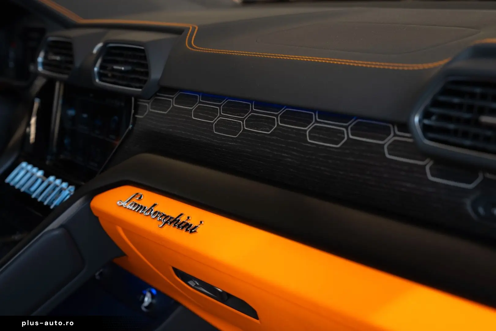 LAMBORGHINI Urus S   Blu Astraeus   B&O