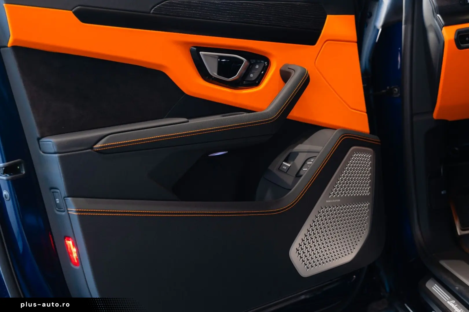 LAMBORGHINI Urus S   Blu Astraeus   B&O