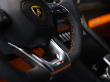 LAMBORGHINI Urus S   Blu Astraeus   B&O