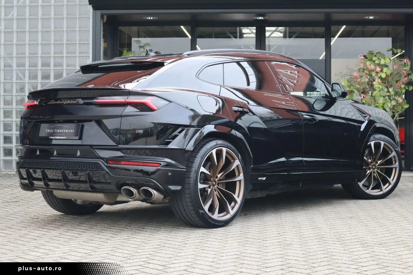 LAMBORGHINI Urus S   Akrapovic  Keramisch  Bang&Olufsen  Mas