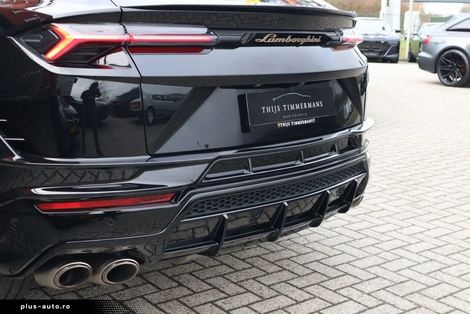 LAMBORGHINI Urus S   Akrapovic  Keramisch  Bang&Olufsen  Mas