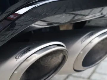 LAMBORGHINI Urus S   Akrapovic  Keramisch  Bang&Olufsen  Mas