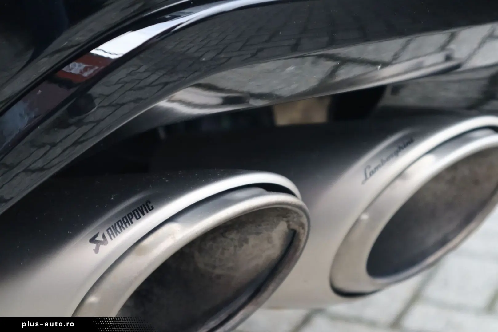 LAMBORGHINI Urus S   Akrapovic  Keramisch  Bang&Olufsen  Mas