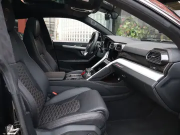 LAMBORGHINI Urus S   Akrapovic  Keramisch  Bang&Olufsen  Mas