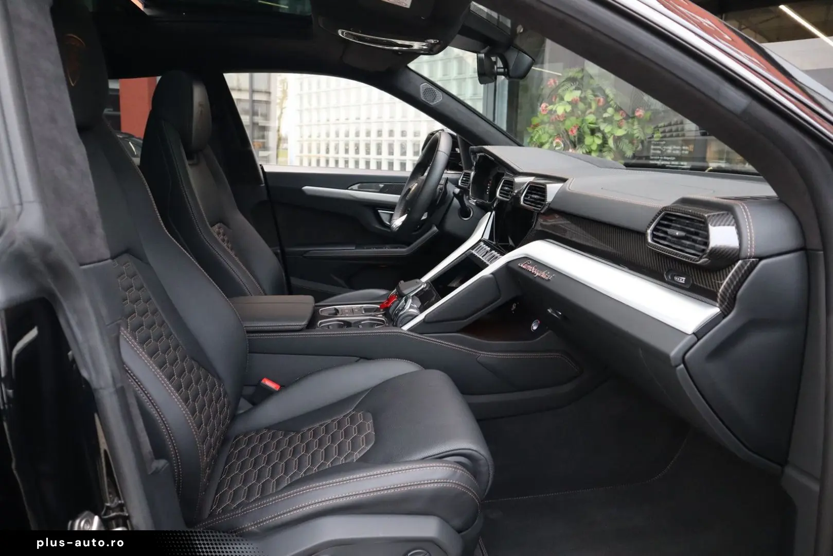 LAMBORGHINI Urus S   Akrapovic  Keramisch  Bang&Olufsen  Mas