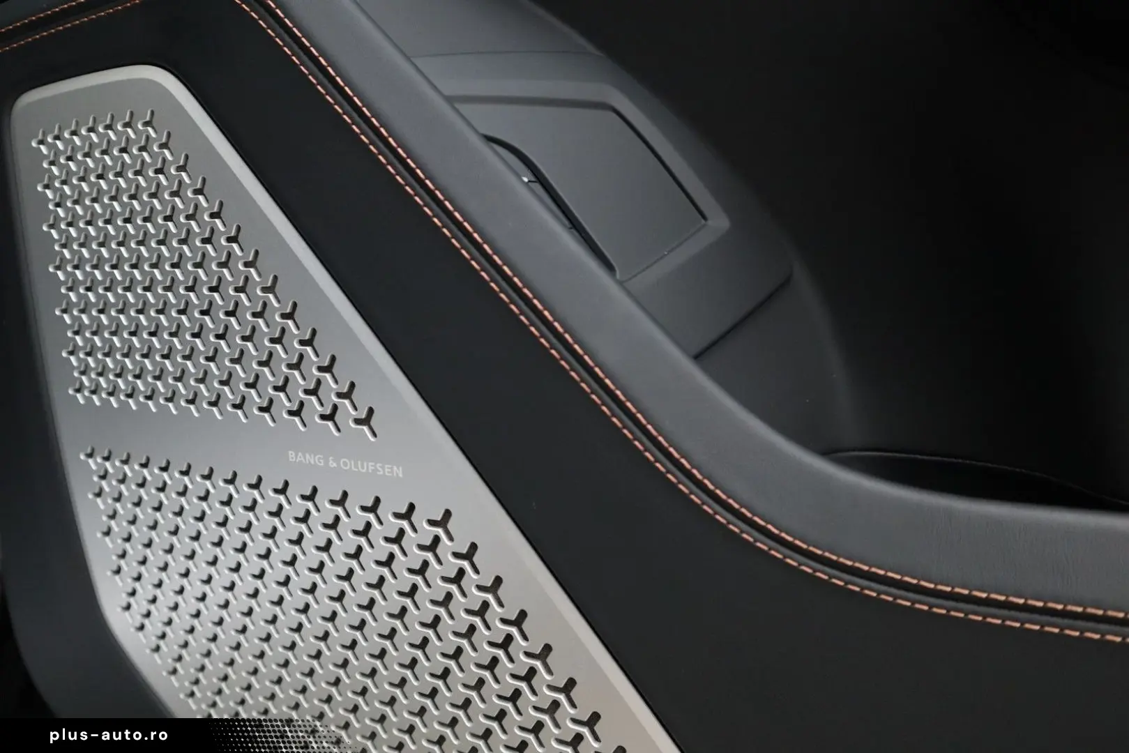 LAMBORGHINI Urus S   Akrapovic  Keramisch  Bang&Olufsen  Mas