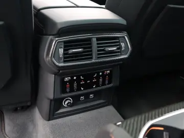 LAMBORGHINI Urus S   Akrapovic  Keramisch  Bang&Olufsen  Mas