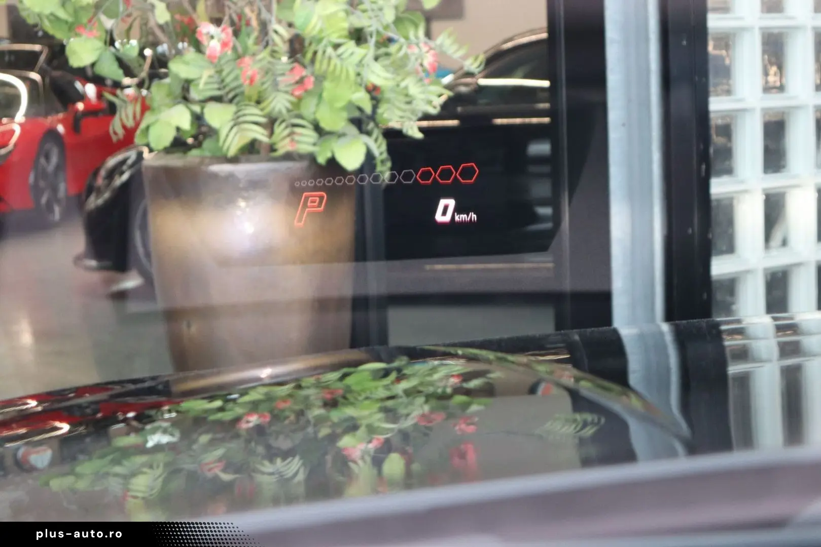 LAMBORGHINI Urus S   Akrapovic  Keramisch  Bang&Olufsen  Mas