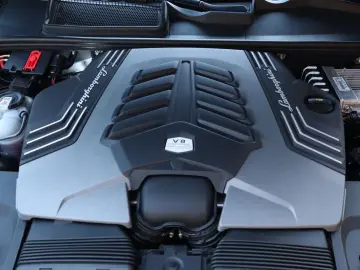 LAMBORGHINI Urus S   Akrapovic  Keramisch  Bang&Olufsen  Mas