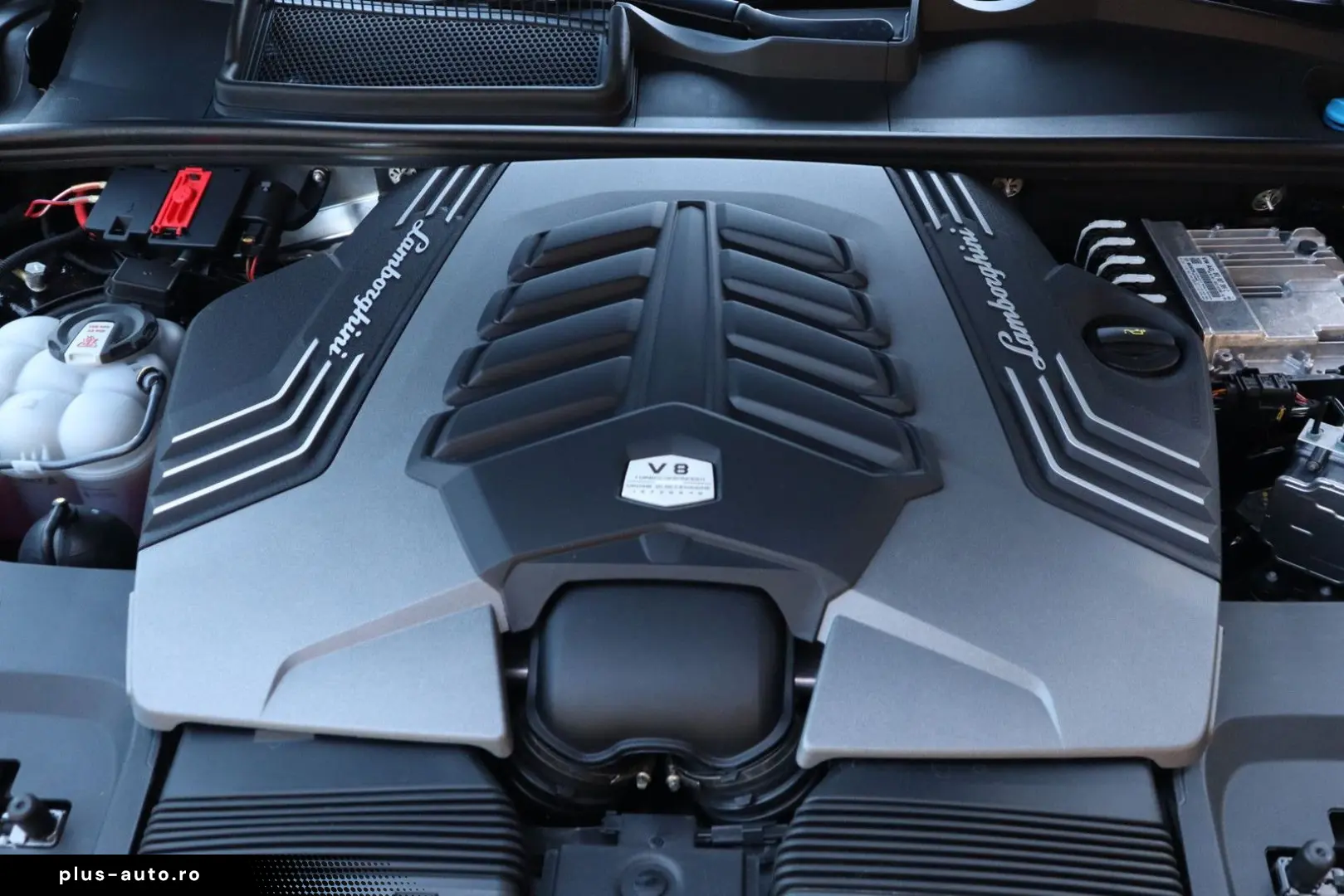 LAMBORGHINI Urus S   Akrapovic  Keramisch  Bang&Olufsen  Mas