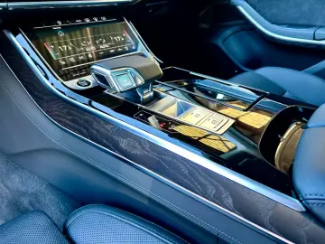 AUDI A8 50 TDI LANG   LUFTFEDERUNG   ALLRAD-LENKUNG