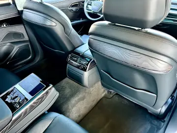 AUDI A8 50 TDI LANG   LUFTFEDERUNG   ALLRAD-LENKUNG